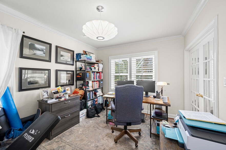 More Photos Of 112-20 E Redwood St, San Diego Apartments For Sale