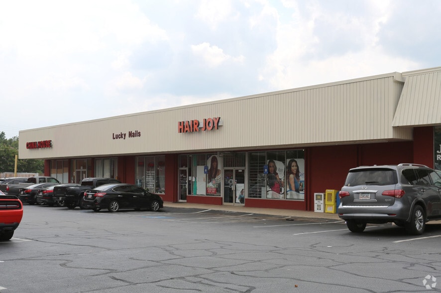 More Photos Of 17 Smith St, Fairburn Unknown For Lease