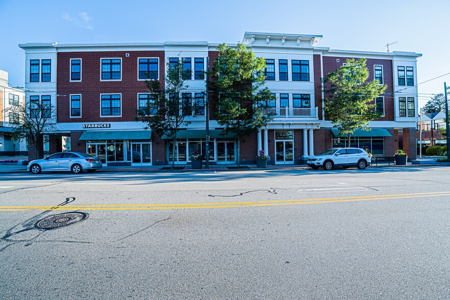 More Photos Of 485 Common St, Belmont Apartments For Lease