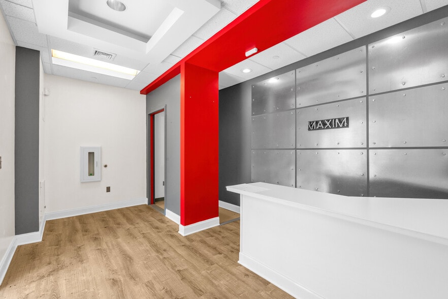 More Photos Of 37 W Century Rd, Paramus Office For Lease