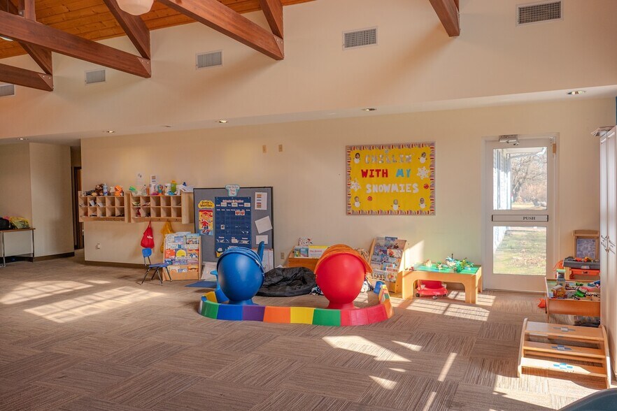 More Photos Of 466 State Route 12, Flemington Schools For Lease