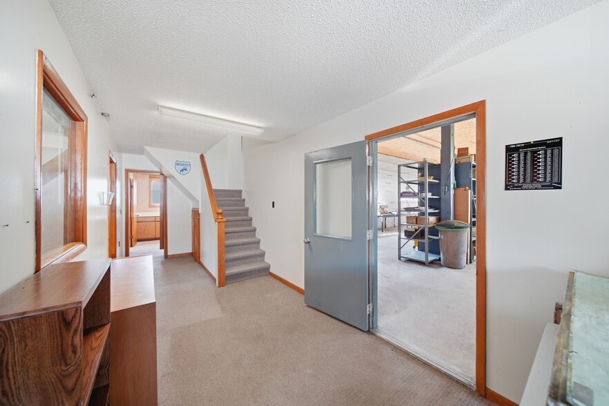 More Photos Of 208 Irwin St, Brooklyn Manufacturing For Sale