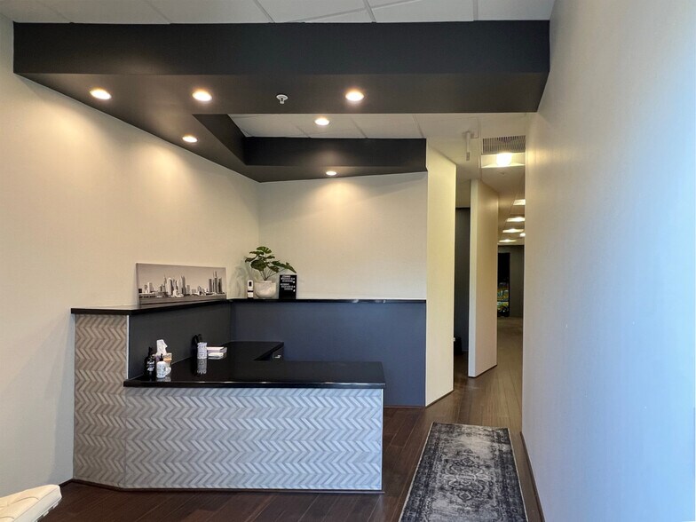 More Photos Of 8165 E Indian Bend Rd, Scottsdale Medical For Lease