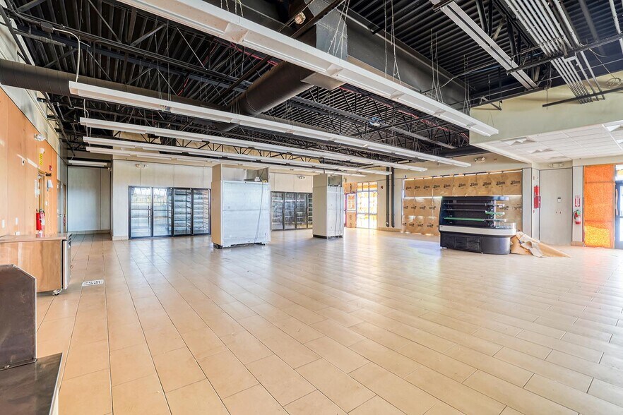 More Photos Of 1470 S Santa Fe Dr, Denver Unknown For Lease