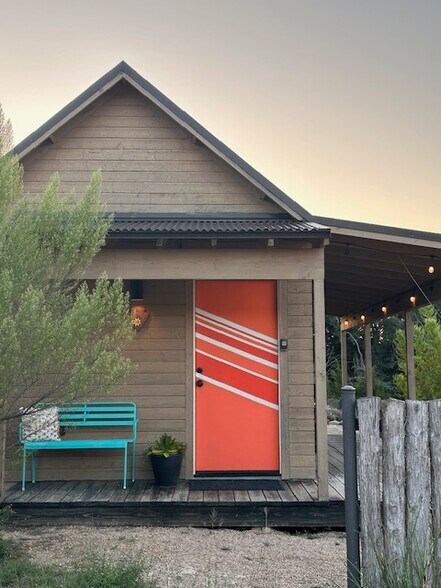 More Photos Of 3600 Bell Springs Rd, Dripping Springs Hotel For Lease