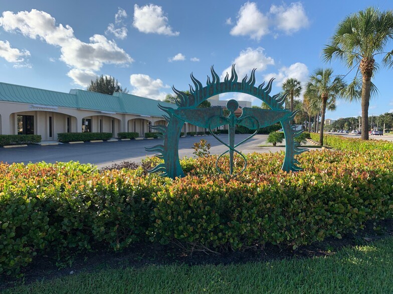 More Photos Of 10887 N Military Trl, Palm Beach Gardens Medical For Lease
