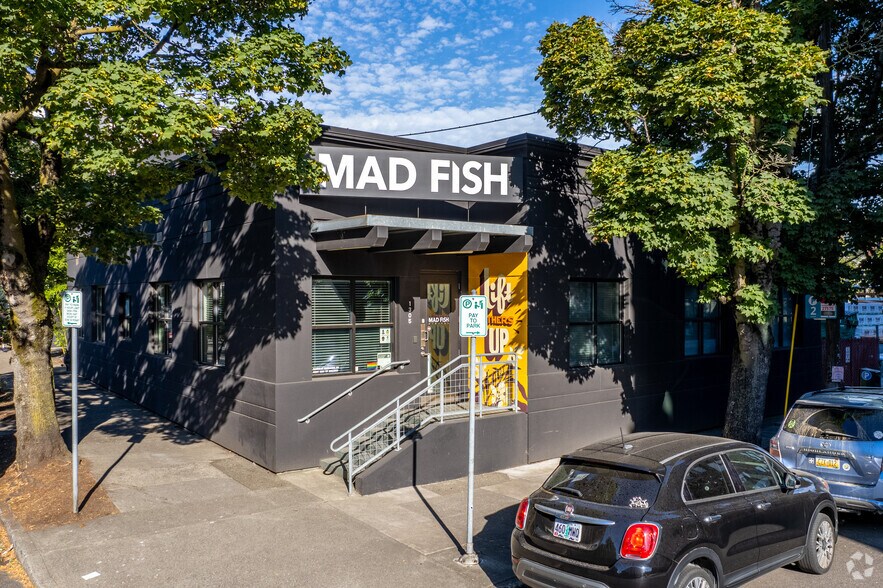 More Photos Of 1815 NW Overton St, Portland Loft Creative Space For Lease