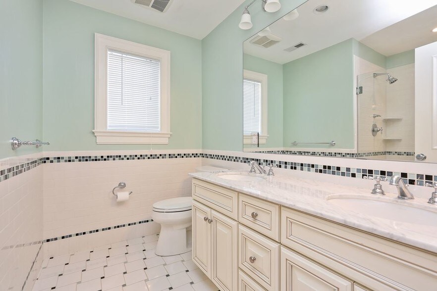 More Photos Of 2-4 Hardscrabble Rd, North Salem Office Residential For Sale