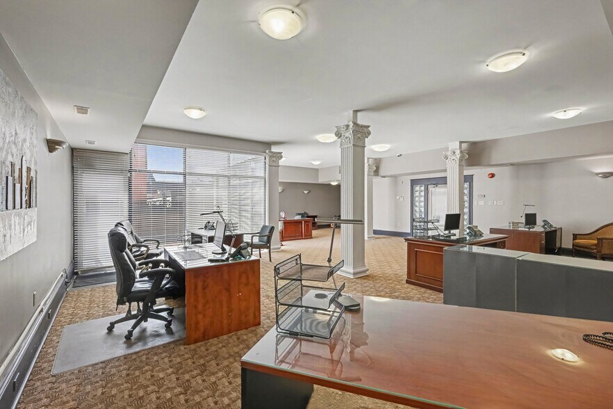 More Photos Of 110 Clarence St, Ottawa Office For Lease