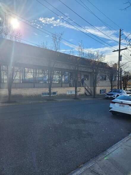 More Photos Of 24 Ellis St, Staten Island Storefront Retail Office For Sale