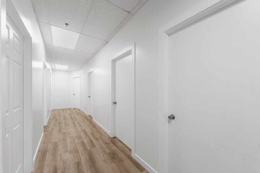 More Photos Of 514 Commerce Ave, Palmdale Medical For Sale