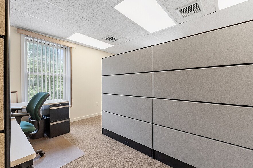 More Photos Of 233 Ayer Rd, Harvard Medical For Lease