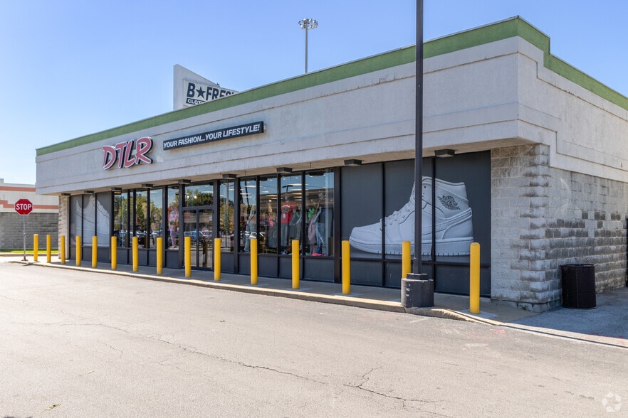 More Photos Of 5401 S Wentworth Ave, Chicago Unknown For Lease