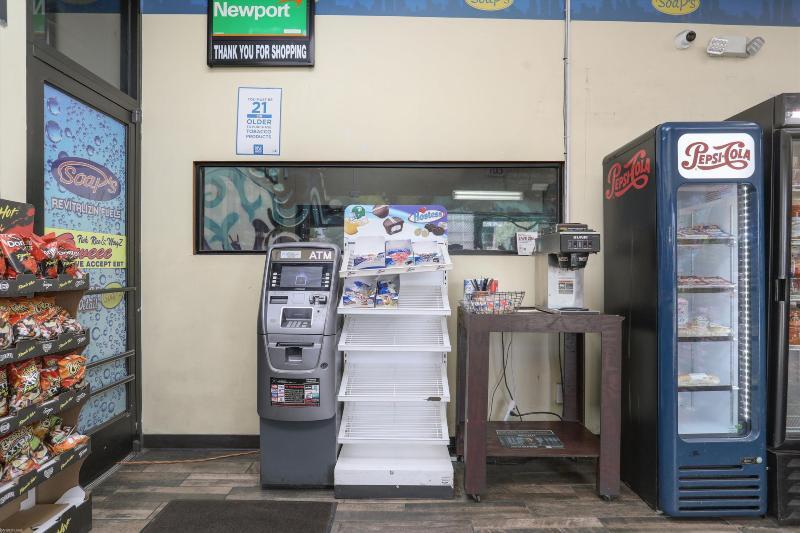 More Photos Of 13730 Livernois Ave, Detroit General Retail For Sale