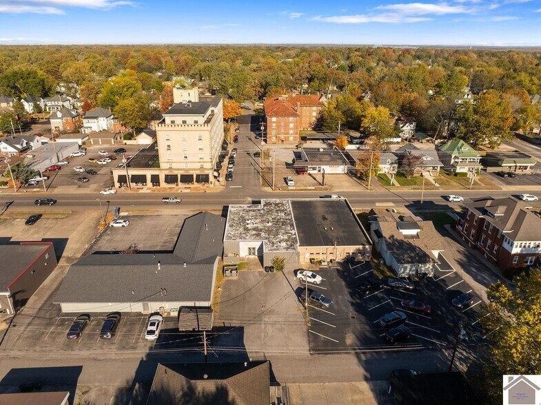 More Photos Of 2200 Broadway, Paducah General Retail For Sale