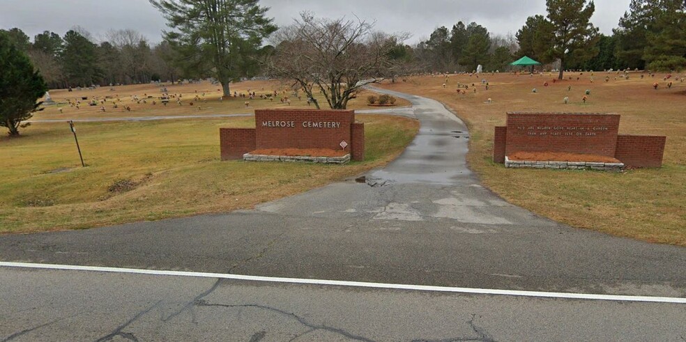 Primary Photo Of 9446 Villa Rica Hwy, Villa Rica Cemetery Mausoleum For Sale