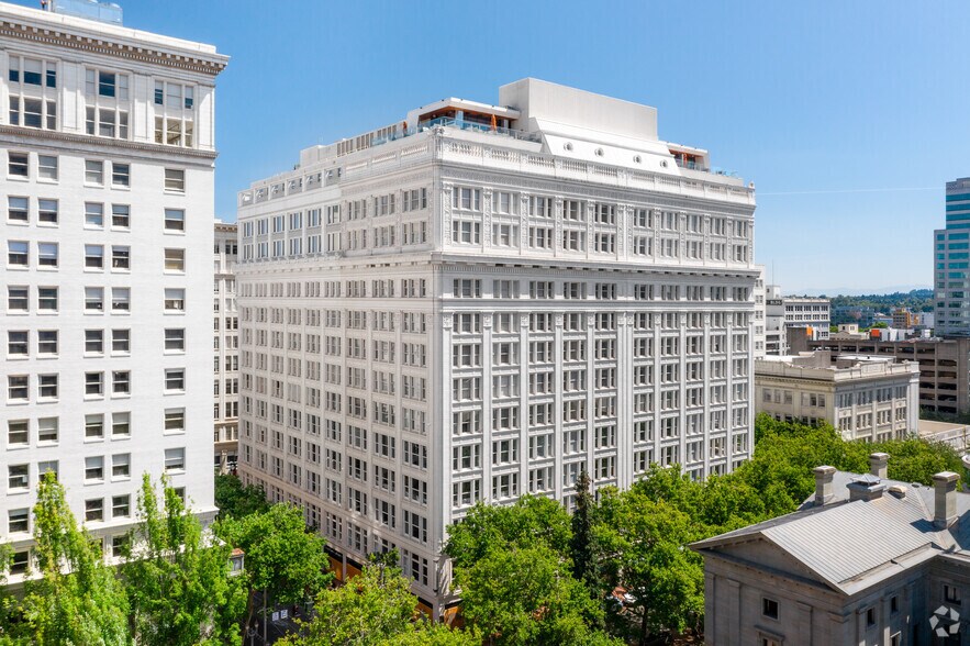 More Photos Of 621 SW 5th Ave, Portland Office For Lease