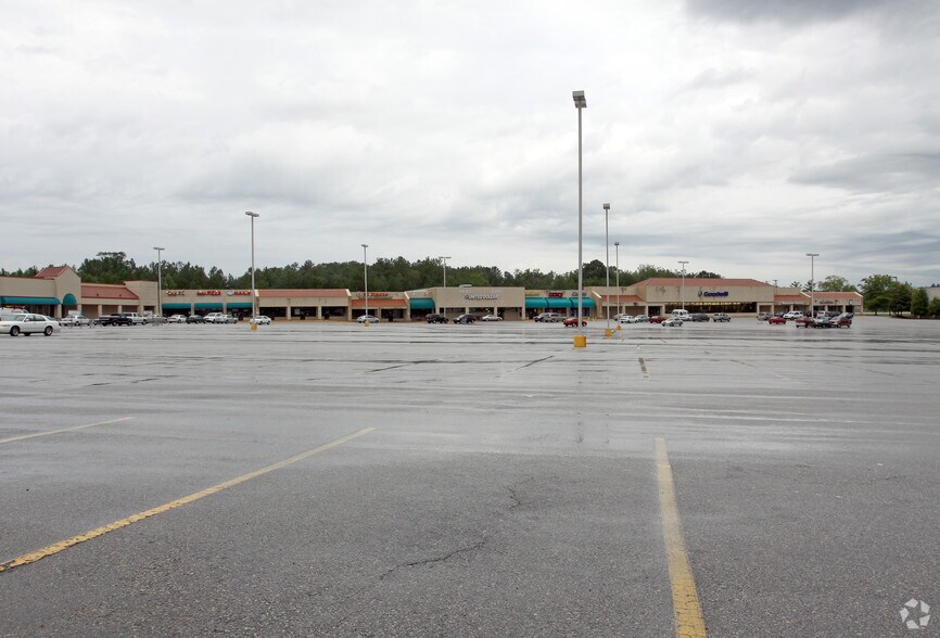 More Photos Of 3303-3295 Centerville Hwy, Snellville Unknown For Lease