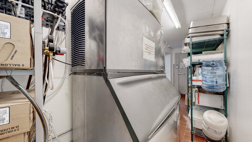 More Photos Of 335 Mountain Ave, Berthoud Restaurant For Sale