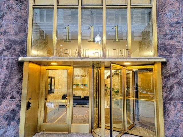 More Photos Of 50 E Washington St, Chicago Office For Sale