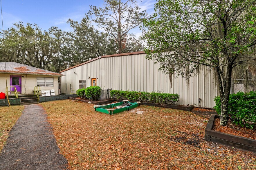 More Photos Of 204 Tibet Ave, Savannah Daycare Center For Sale