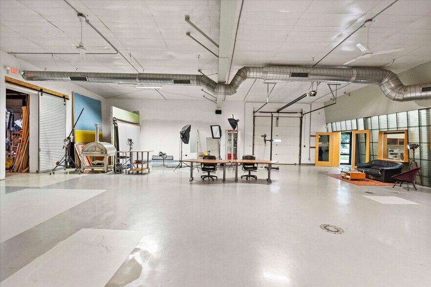 More Photos Of 1225 Greenway Cross, Madison Flex For Sale