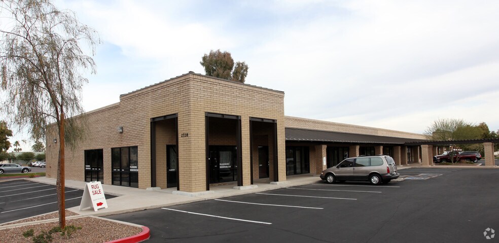 More Photos Of 2720 N 68th St, Scottsdale Showroom For Lease