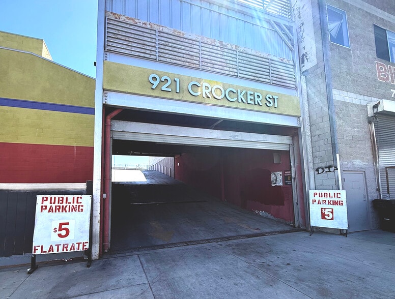 More Photos Of 921 Crocker St, Los Angeles Storefront Retail Office For Sale