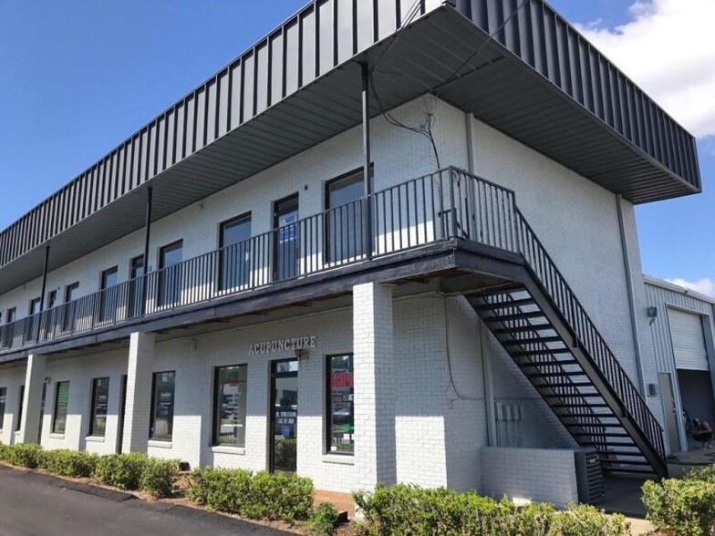 More Photos Of 119 Hollywood Blvd, Fort Walton Beach Flex For Lease