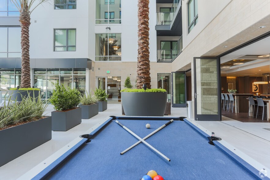 More Photos Of 2450 Valdez St, Oakland Apartments For Lease