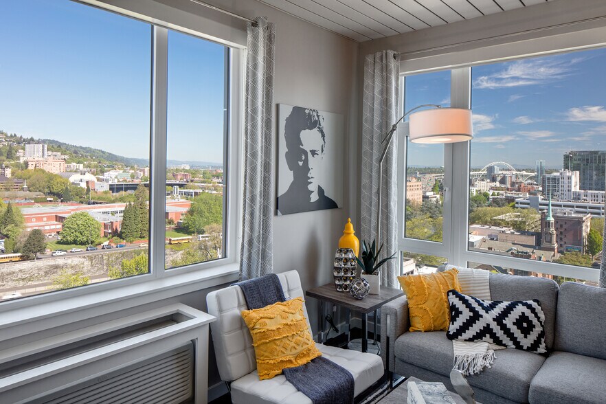 More Photos Of 1221 SW 11th Ave, Portland Apartments For Lease