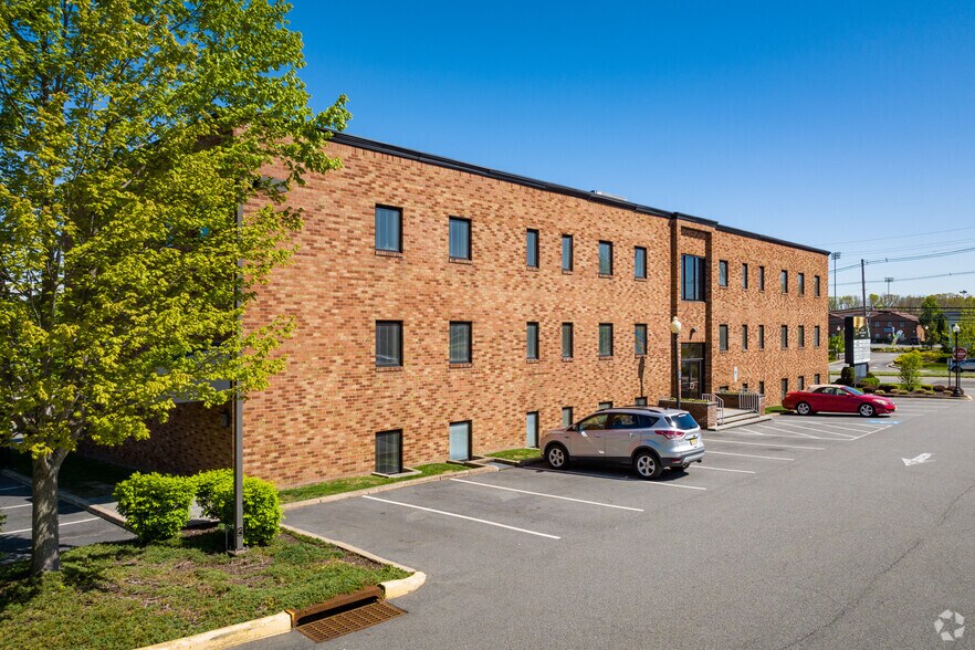 More Photos Of 1280 Route 46, Parsippany Office For Lease