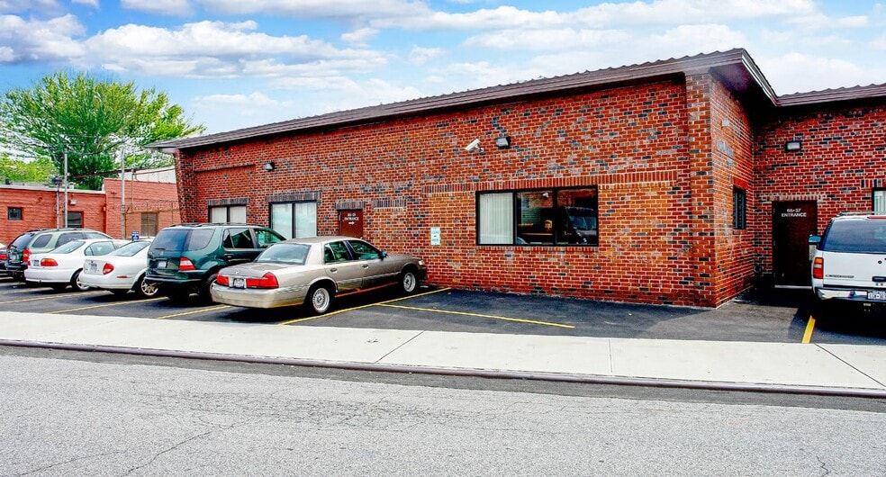 Primary Photo Of , Fresh Meadows Office For Sale