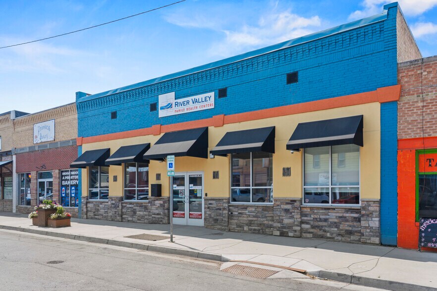 More Photos Of 308 Main St, Olathe Medical For Lease