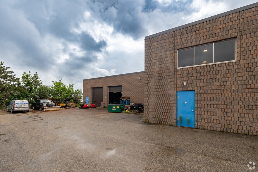 More Photos Of 205 Summerlea Rd, Brampton Warehouse For Sale