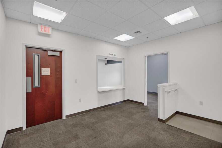 More Photos Of 1350 Broadcasting Rd, Wyomissing Medical For Lease