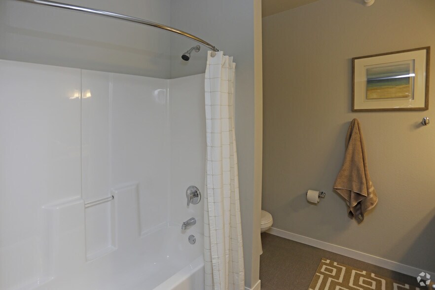 More Photos Of 1220-1250 27th Ave NW, Minot Apartments For Sale