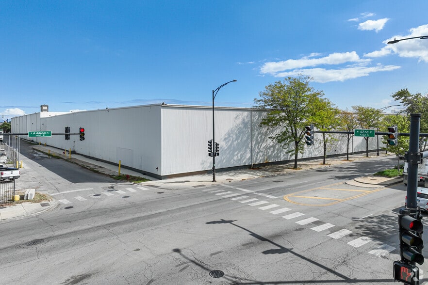 More Photos Of 1556 W 43rd St, Chicago Refrigeration Cold Storage For Lease