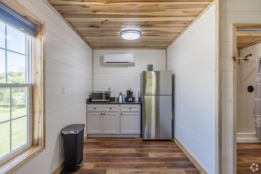 More Photos Of 444 Charlie Roberts Rd, Pelham Hospitality For Sale