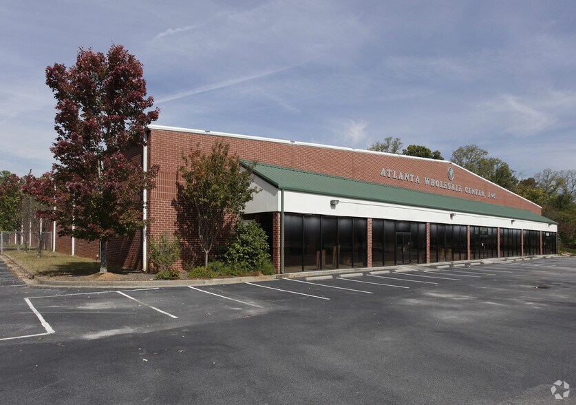 Primary Photo Of 135 Veterans Memorial Hwy SE, Mableton Warehouse For Sale