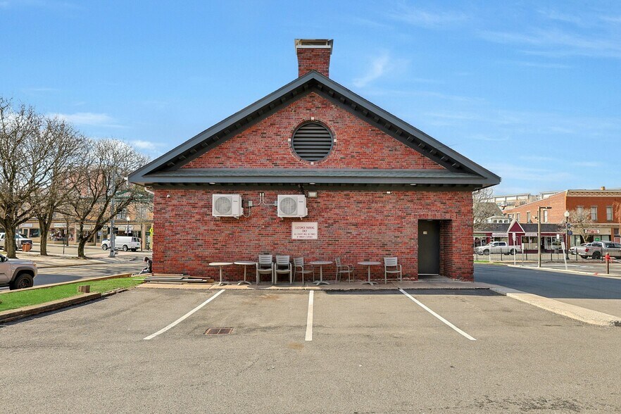 More Photos Of 50 Lafayette Ave, Suffern Freestanding For Sale