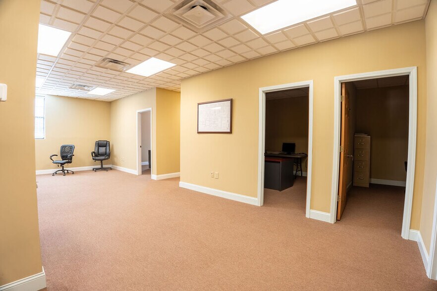 More Photos Of 403 S Pleasant Hill Rd, Warner Robins Office For Sale