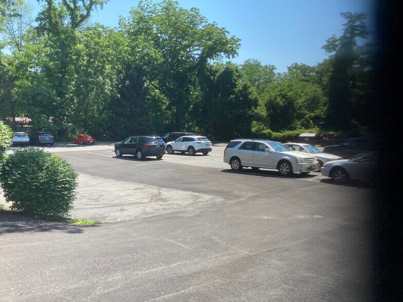 More Photos Of 914 Mount Kemble Ave, Morristown Office For Lease