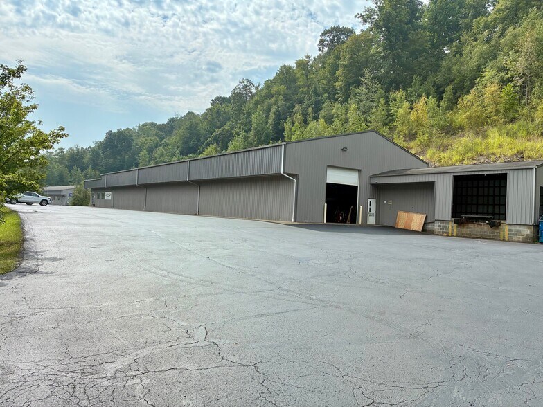 Primary Photo Of 4388 Gibsonia Rd, Gibsonia Warehouse For Lease