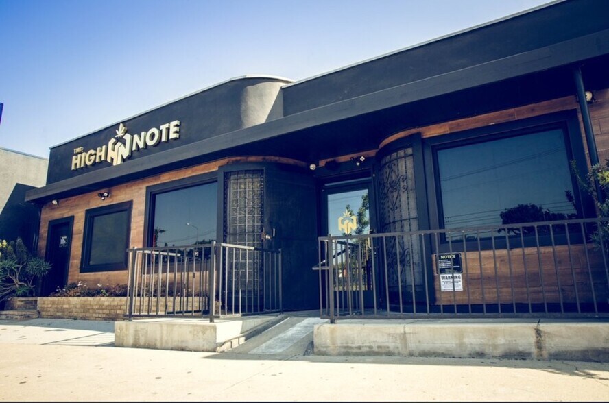 More Photos Of 5277 W Jefferson Blvd, Los Angeles General Retail For Sale