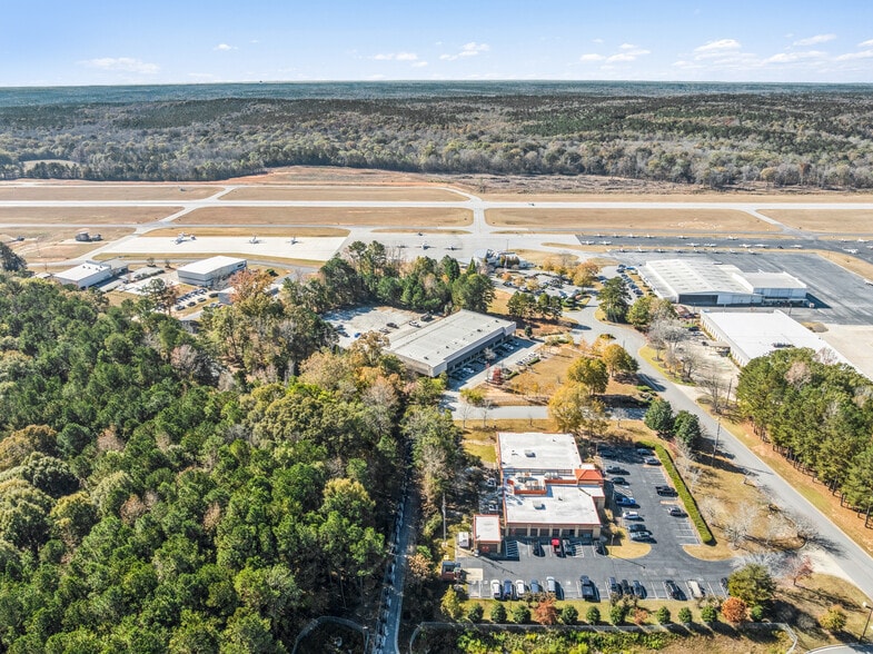 More Photos Of 6 Falcon Dr, Peachtree City Flex For Sale