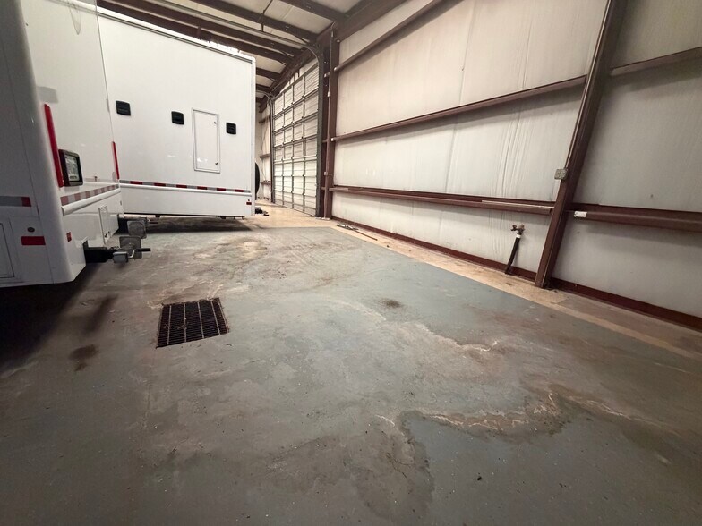 More Photos Of 2991 New Hopewell Rd, Hartsville Industrial For Lease