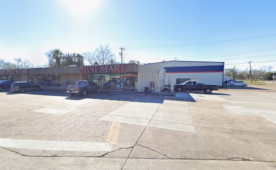 Primary Photo Of 4210-4228 Fm-517, Dickinson Unknown For Lease