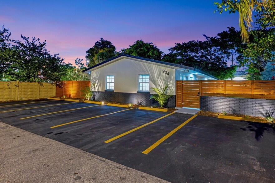 More Photos Of 934 NW 4th Ave, Fort Lauderdale Apartments For Sale
