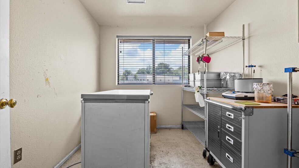 More Photos Of 1760 Gunnison Ave, Delta Warehouse For Sale